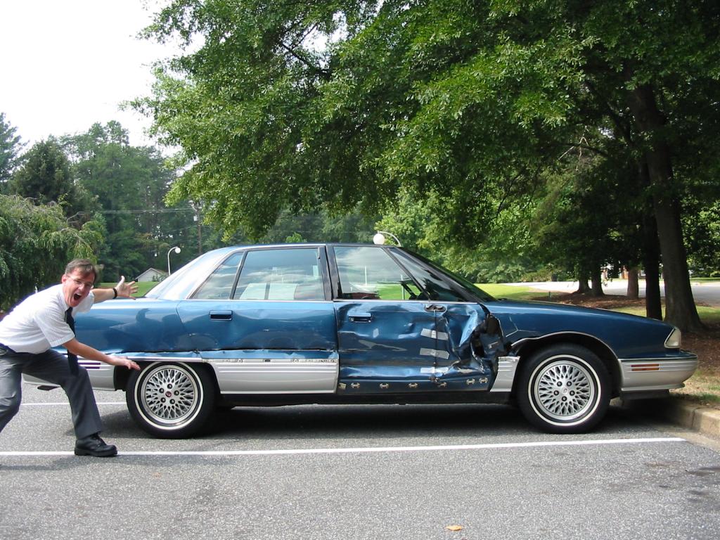 The destruction of my 1993 Oldsmobile 98 Regency The destruction of my 1993 Oldsmobile 98 Regency